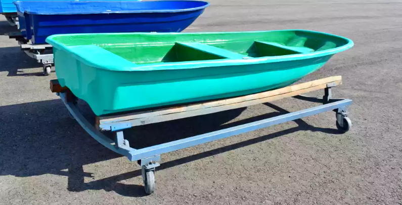 Стеклопластиковая лодка Старт (тримаран) в Рубцовске