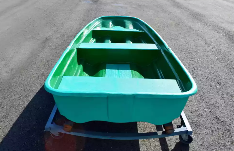 Стеклопластиковая лодка Старт (тримаран) в Рубцовске