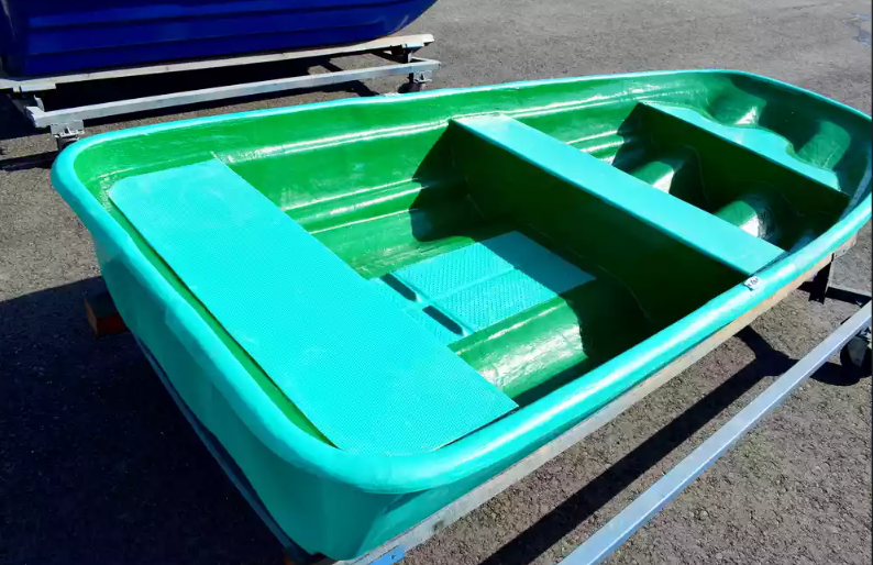 Стеклопластиковая лодка Старт (тримаран) в Рубцовске