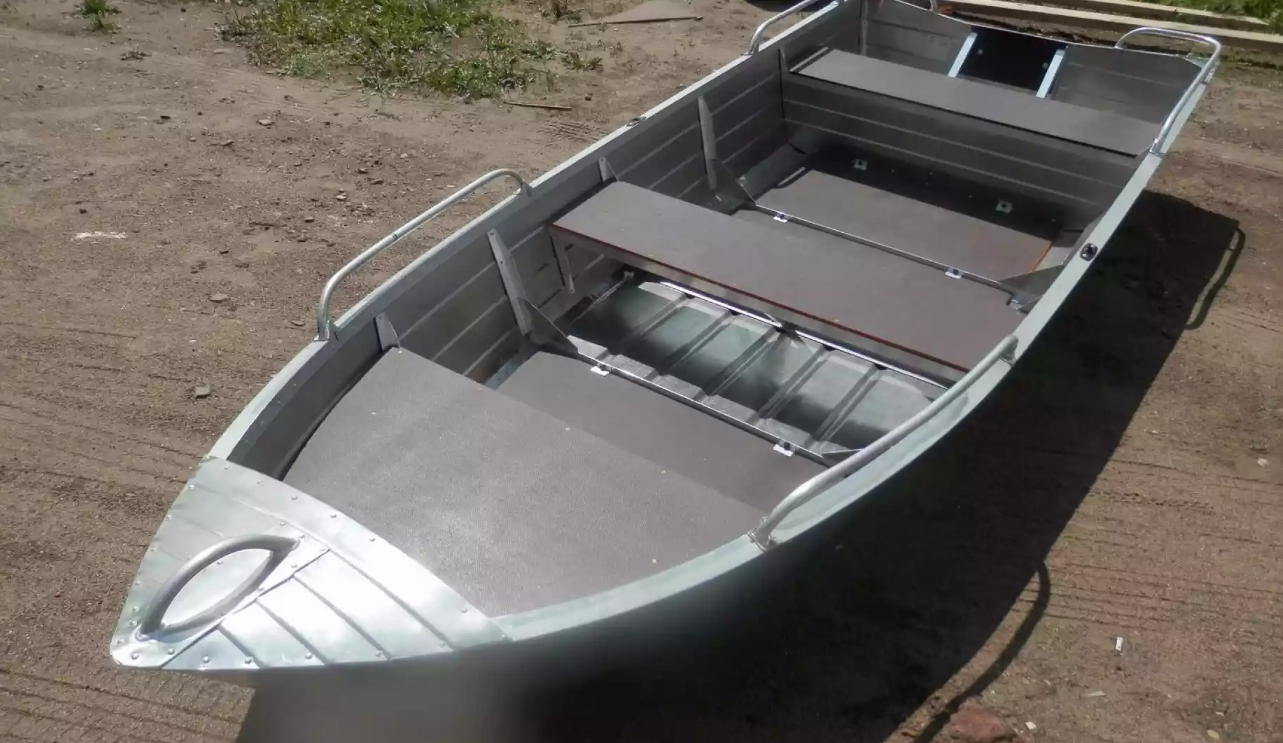 Алюминиевая лодка Вятка-Профи 32 в Рубцовске