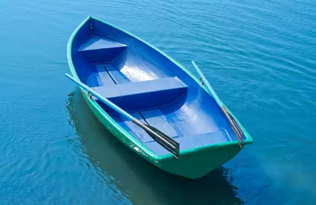 Стеклопластиковая лодка Дельфин в Рубцовске