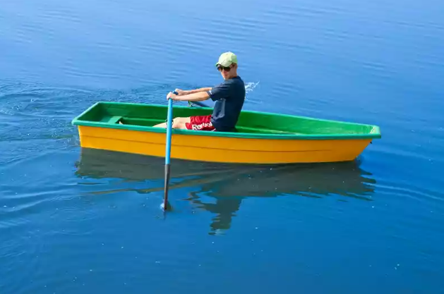 Стеклопластиковая лодка Малютка в Рубцовске