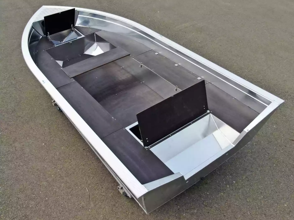 Алюминиевая лодка  Неман-420 в Рубцовске