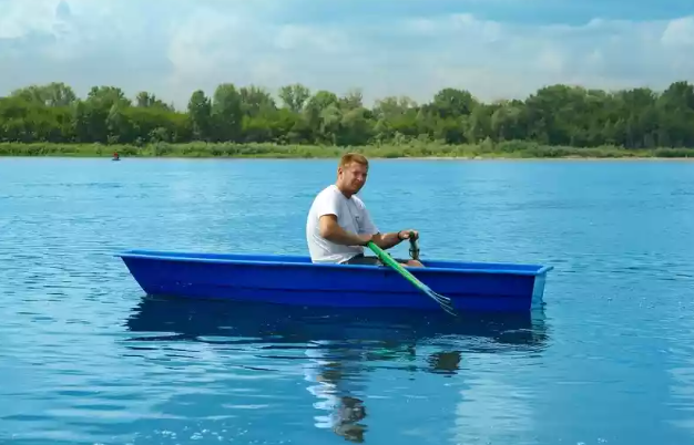 Стеклопластиковая лодка Малютка в Рубцовске