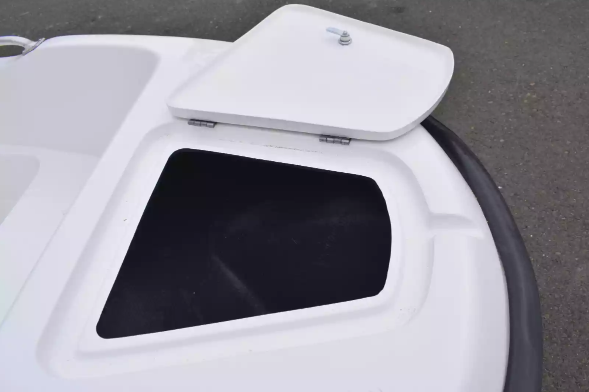 Стеклопластиковая лодка Пингвин New (тримаран) в Рубцовске