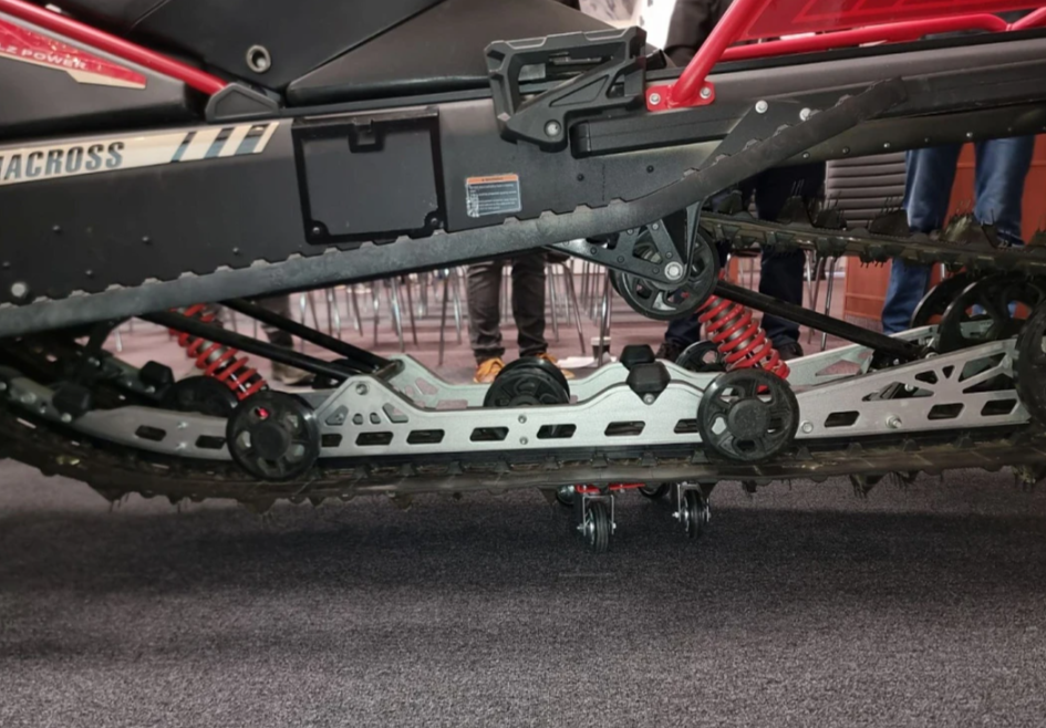 Снегоход AODES Siberiacross 1000 SWT 600mm LCD 6.8 в Рубцовске