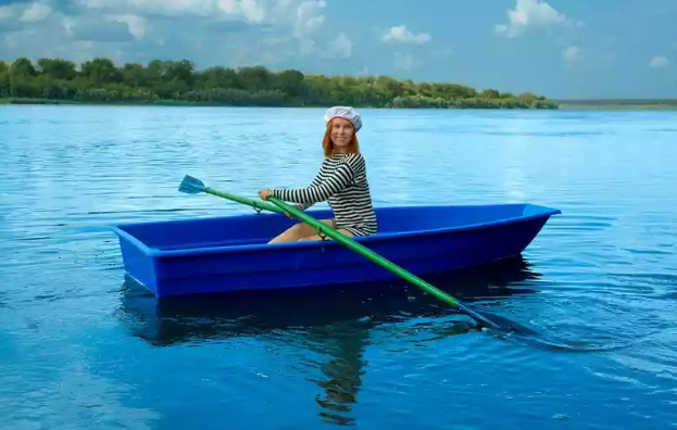 Стеклопластиковая лодка Малютка в Рубцовске