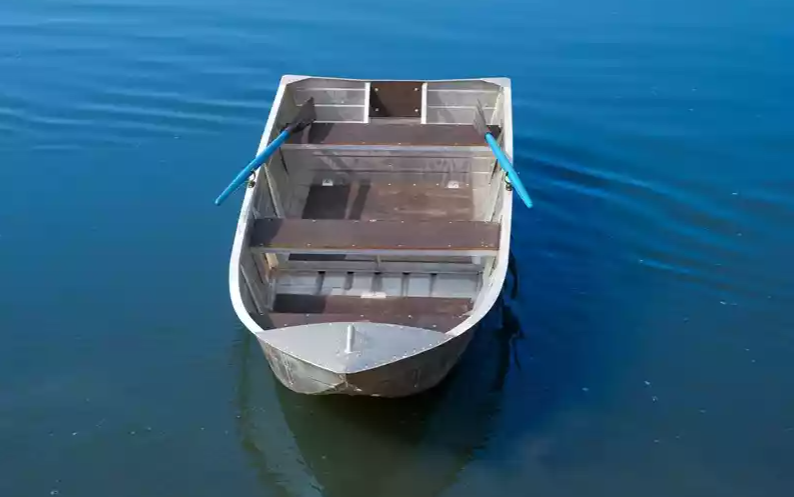 Алюминиевая лодка Вятка-Профи 37 в Рубцовске