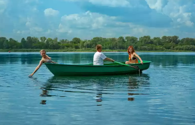 Стеклопластиковая Лодка Голавль в Рубцовске