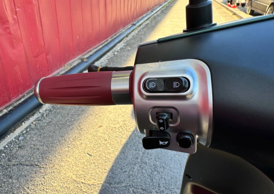 Скутер PROMAX Miami 240 (49) в Рубцовске