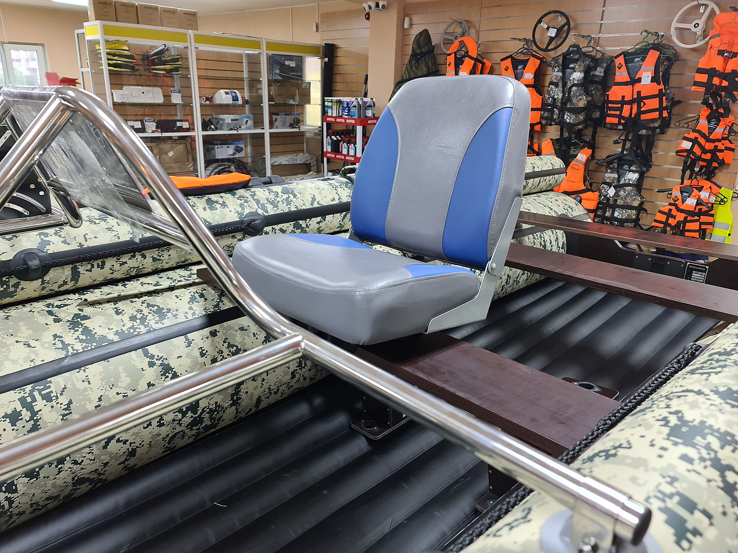 КРЕСЛО МЯГКОЕ РАСКЛАДНОЕ С ПОВОРОТНЫМ МЕХАНИЗМОМ ДЛЯ ЛОДОК в Рубцовске