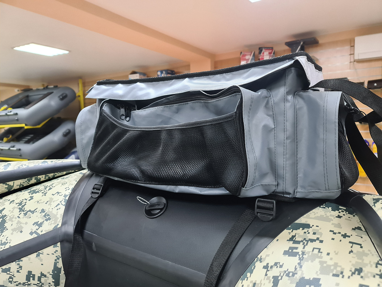 СУМКА ЛЮКС НА БАЛЛОН ДЛЯ ЛОДОК ПВХ 50Х25Х25 СМ в Рубцовске